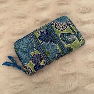 Vera Bradley Blue and Green Floral Geometric Zipper Wallet